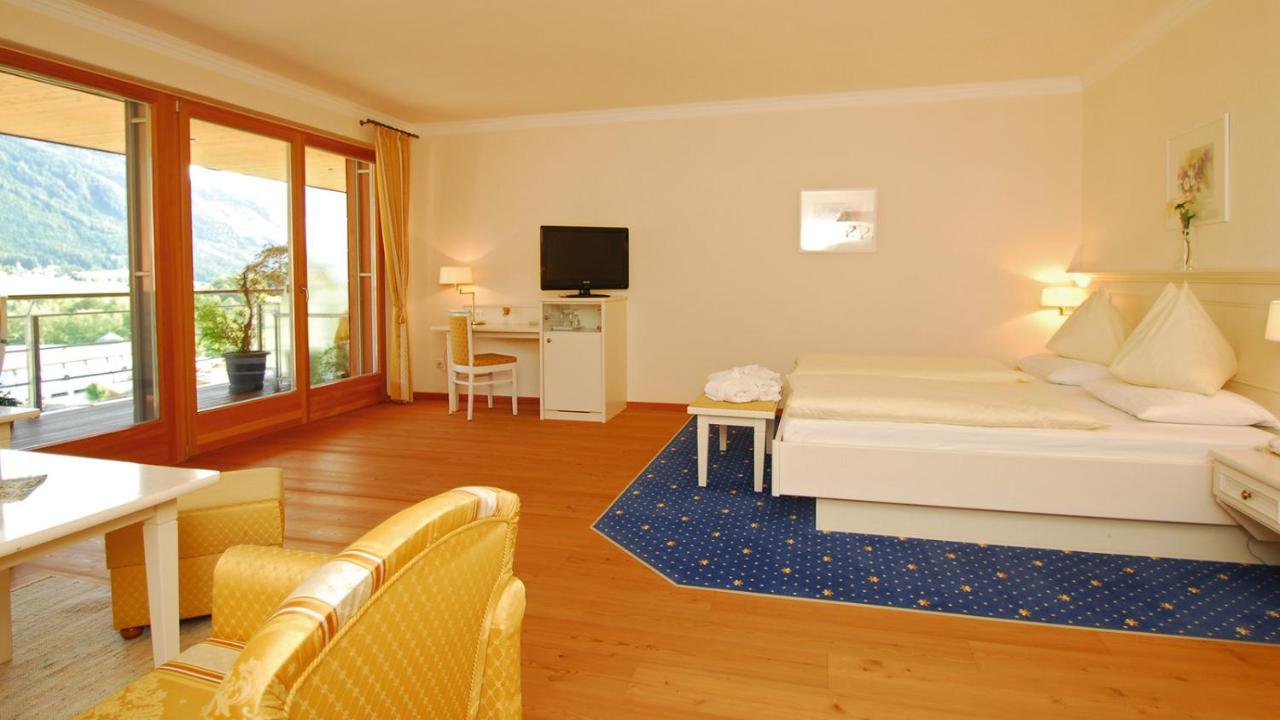 Hotel Olympia Brunico Kültér fotó