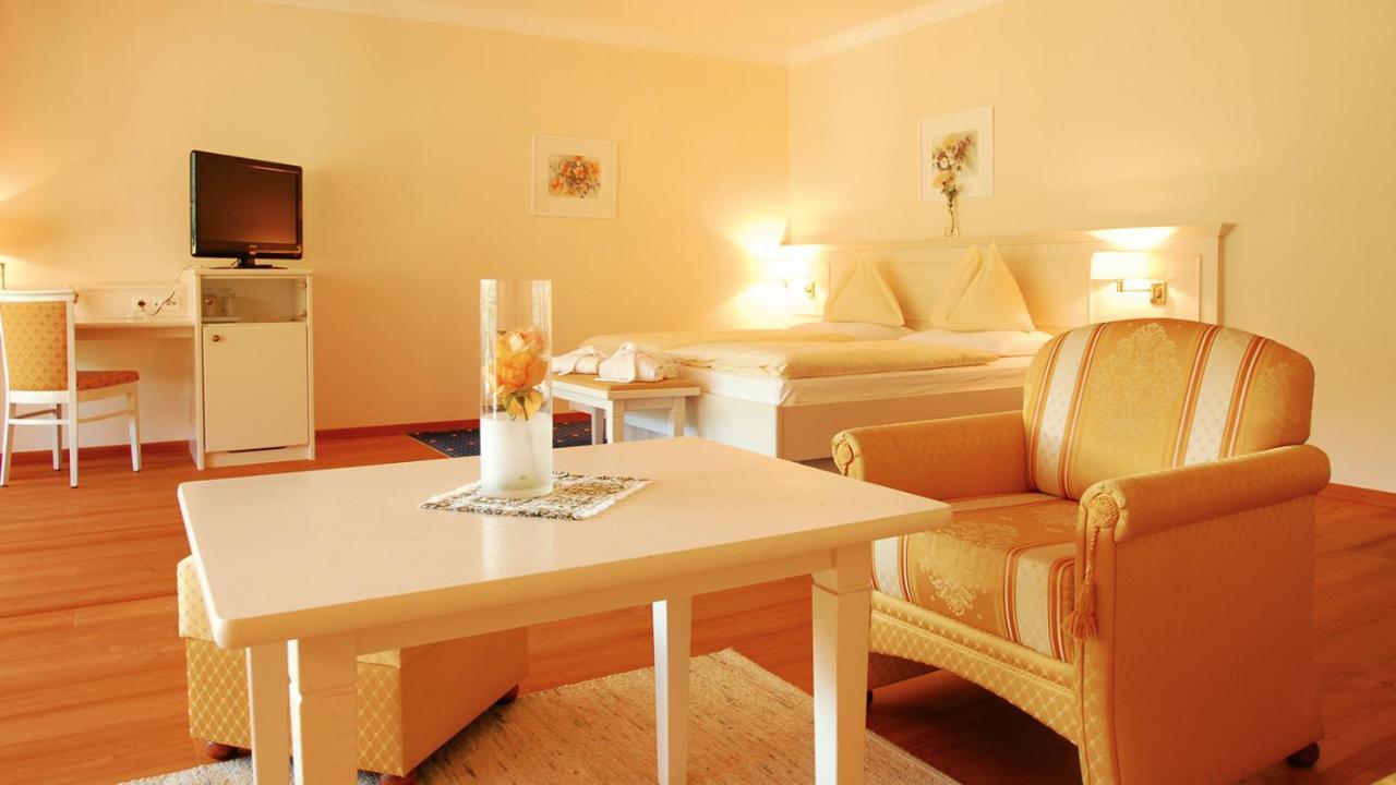 Hotel Olympia Brunico Kültér fotó