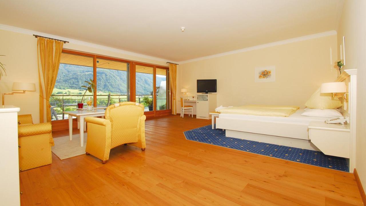 Hotel Olympia Brunico Kültér fotó
